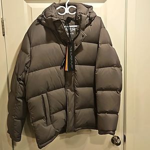 Aritzia The Super Puff ²O Mens Jacket